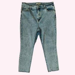 Light Blue Jean Capris